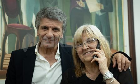 “Admito que he luchado” es el nombre del libro que este martes presentó la mamá de Marianela Brondino, junto a Luis Mino. “Admito que he luchado” es el nombre del libro que este martes presentó la mamá de Marianela Brondino, junto a Luis Mino.