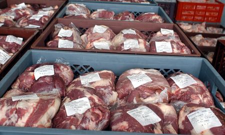 Los principales mercados de destino de la carne ovina argentina fueron China, Omán, Israel, Brasil y España. Los principales mercados de destino de la carne ovina argentina fueron China, Omán, Israel, Brasil y España.
