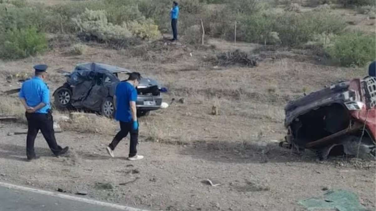Tres personas fallecieron luego de un accidente fatal en Neuquén.