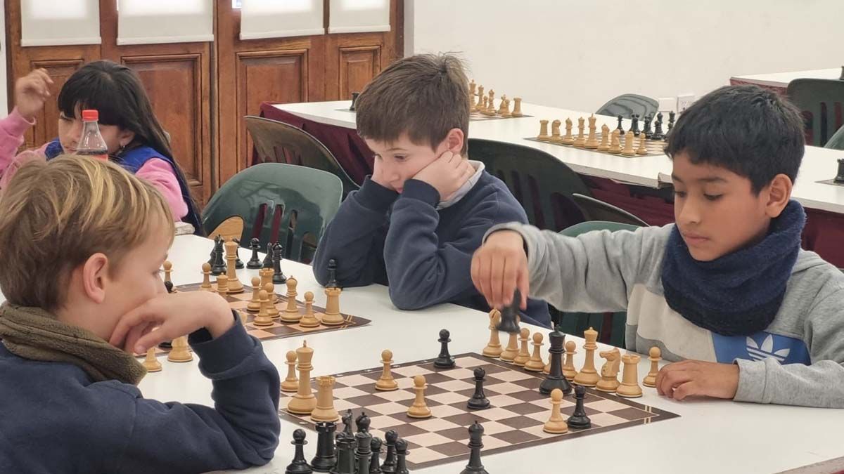 Más de 2.000 estudiantes de toda la provincia participan del Campeonato de Ajedrez Escolar