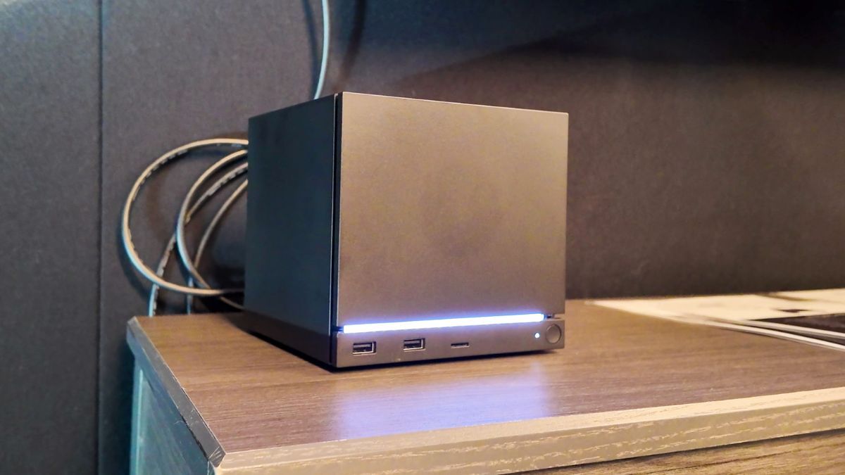 La nueva Steam Machine apunta a transformar el living en un espacio de gaming sin complicaciones.