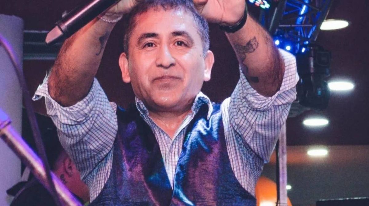 Huguito Flores murió en la ruta, en Santiago del Estero. Huguito Flores murió en la ruta, en Santiago del Estero.