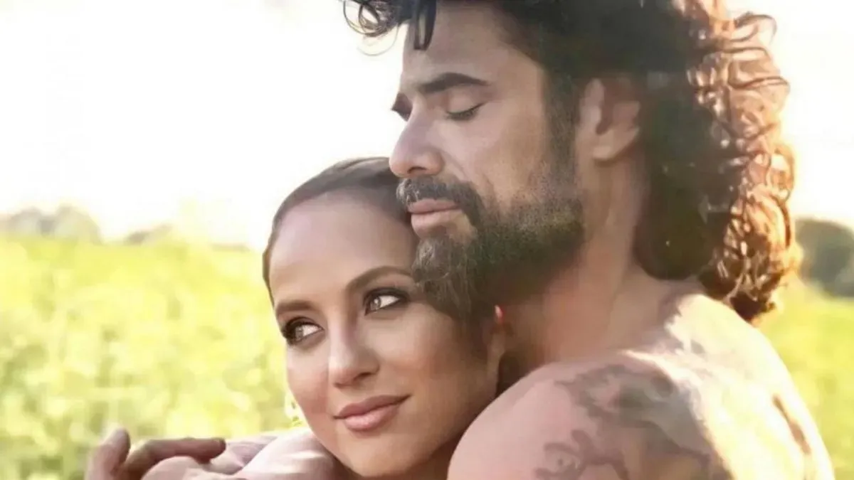Flor Vigna habló de lo que siente al saber que su ex, Luciano Castro, se escribía con otra estando con ella. Flor Vigna habló de lo que siente al saber que su ex, Luciano Castro, se escribía con otra estando con ella.