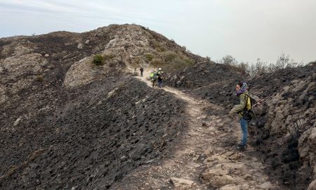 El incendio en el Cerro Uritorco inició el pasado sábado. El incendio en el Cerro Uritorco inició el pasado sábado.