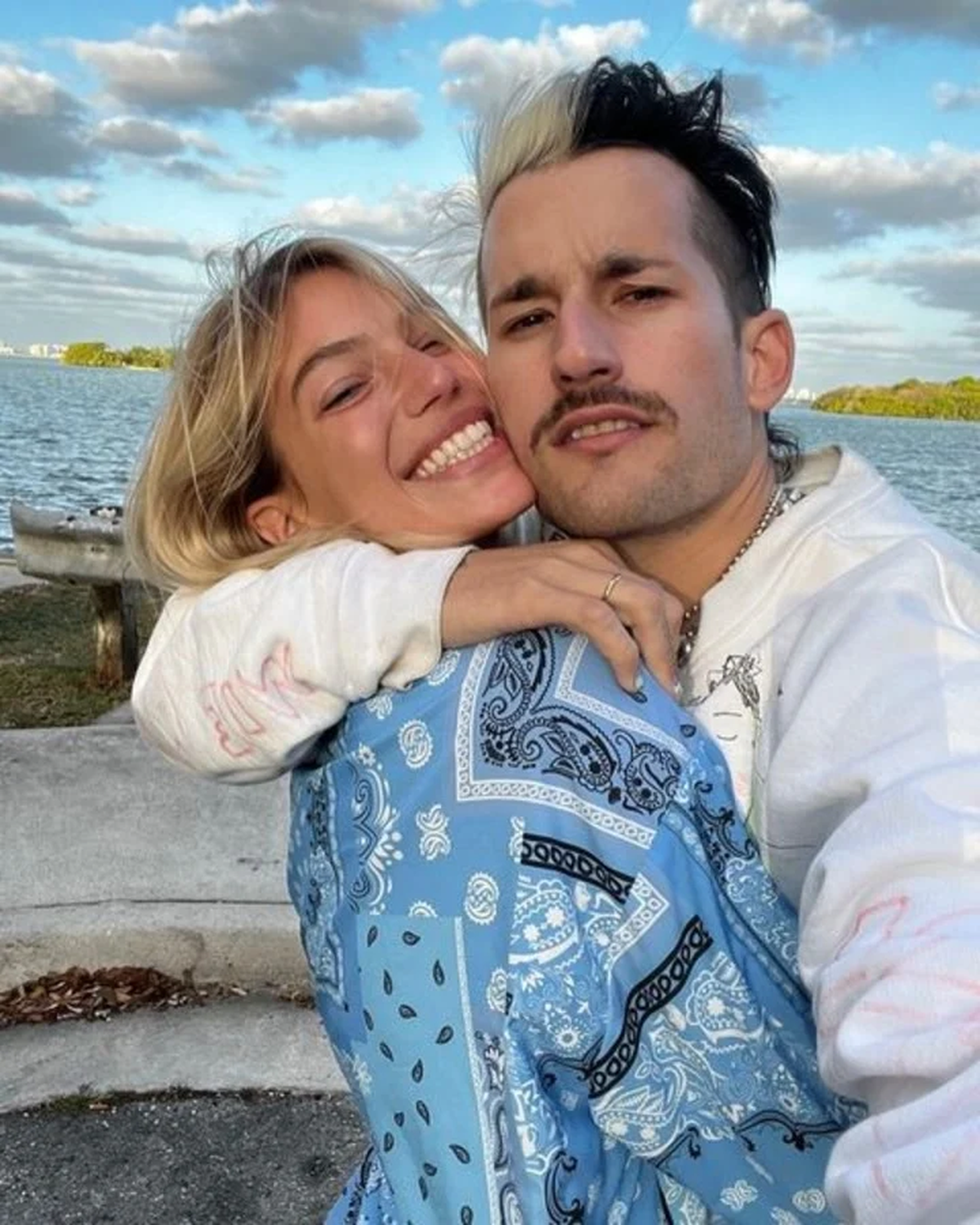 Stefi y Ricky Montaner, súper enamorados. Foto: Instagram