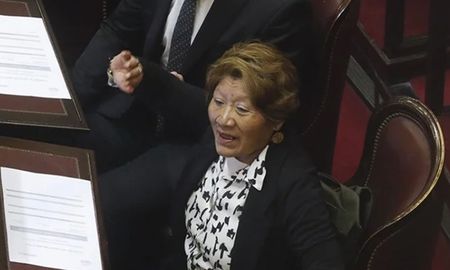 La acción de Bedia va en contra mano a lo pregonado por el presidente Javier Milei, quien llegó a la Casa Rosada esbozando un discurso contra “la casta”. La acción de Bedia va en contra mano a lo pregonado por el presidente Javier Milei, quien llegó a la Casa Rosada esbozando un discurso contra “la casta”.