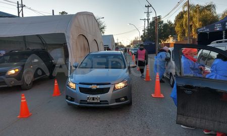 El operativo de vacunación en la Esquina Encendida. El operativo de vacunación en la Esquina Encendida.