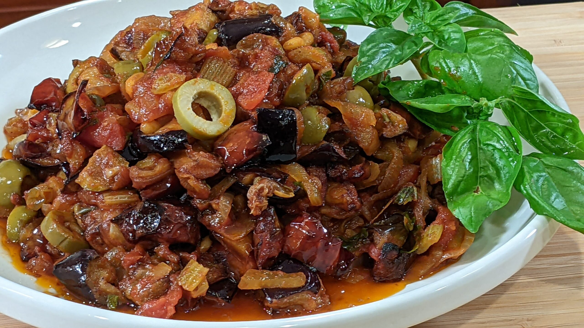 Donato de Santis le recomendó a Silvana de MasterChef hacer una caponata. 