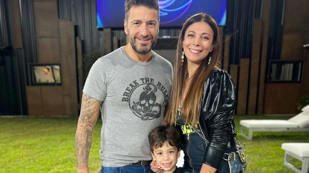 Gustavo Conti y Ximena Capristo volvieron a la Casa de Gran Hermano junto a Félix, su hijo.