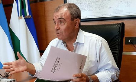 “Lo que dijo el presidente Milei hoy es una provocación absoluta y lleva el país hacia extremos del que podría resultar muy difícil volver”, afirmó el vicegobernador rionegrino. “Lo que dijo el presidente Milei hoy es una provocación absoluta y lleva el país hacia extremos del que podría resultar muy difícil volver”, afirmó el vicegobernador rionegrino.