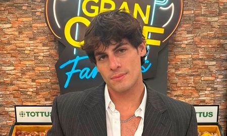 Renato Aldo Rossini Valenzuela es un actor y exmodelo peruano. Renato Aldo Rossini Valenzuela es un actor y exmodelo peruano.
