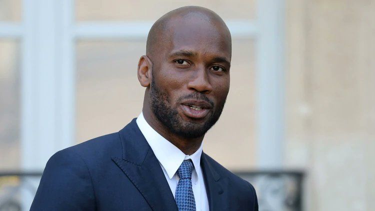Drogba desmintió al representante de Emiliano Sala