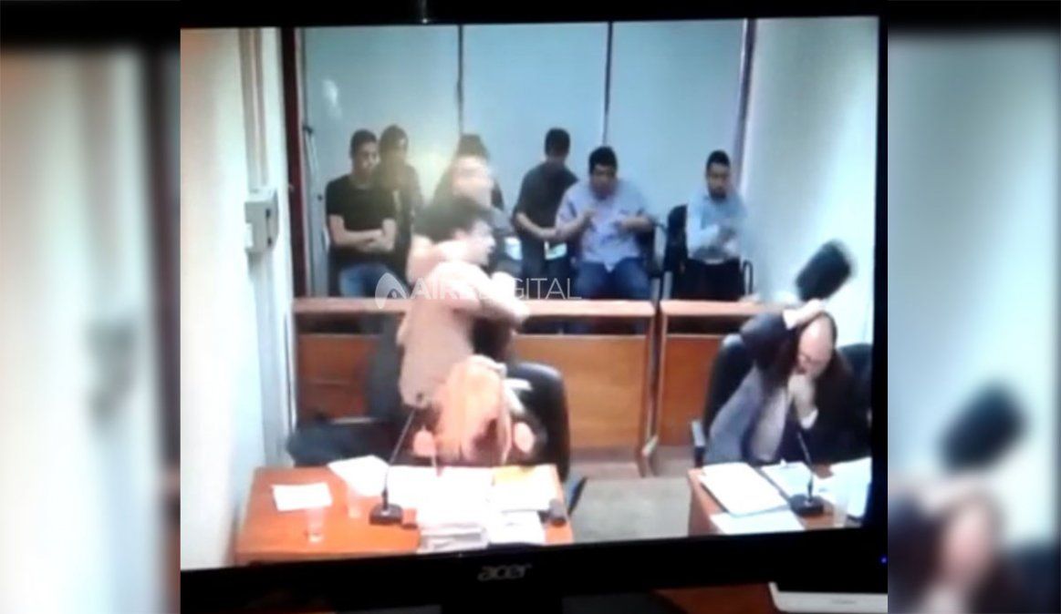 Pedirán cinco años de prisión para el acusado de agredir al fiscal Loyola en una audiencia en Rafaela