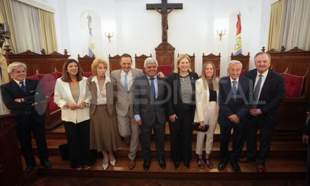 Luego de 18 años, Santa Fe renovó la Corte Suprema de Justicia. Luego de 18 años, Santa Fe renovó la Corte Suprema de Justicia.