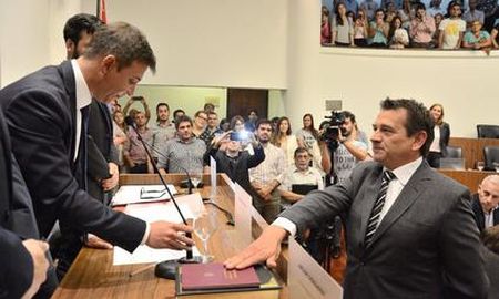 asumio marcelo ponce como concejal, en reemplazo de simoniello asumio marcelo ponce como concejal, en reemplazo de simoniello