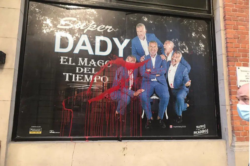 Dady Brieva y el teatro El Picadero: agresión a la marquesina y lo que dijo el dueño de la sala