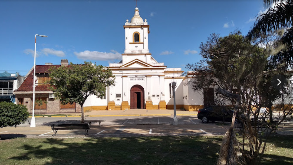 A una iglesia de Coronda le llegó una boleta de luz por 320.000 pesos.