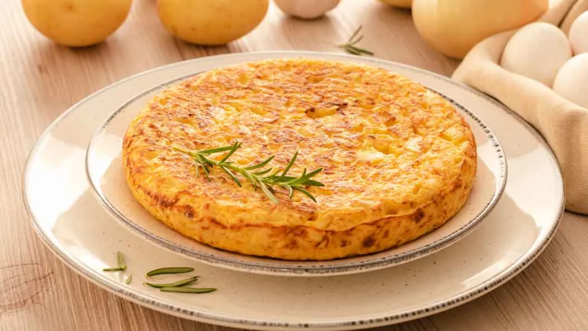 Cómo hacer una tortilla perfecta: la receta infalible de Ariel en su Salsa