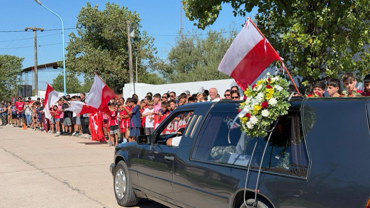 Momentos de profunda tristeza se vivieron durante el velorio de Ian Cabrera en San Cristóbal. Momentos de profunda tristeza se vivieron durante el velorio de Ian Cabrera en San Cristóbal.