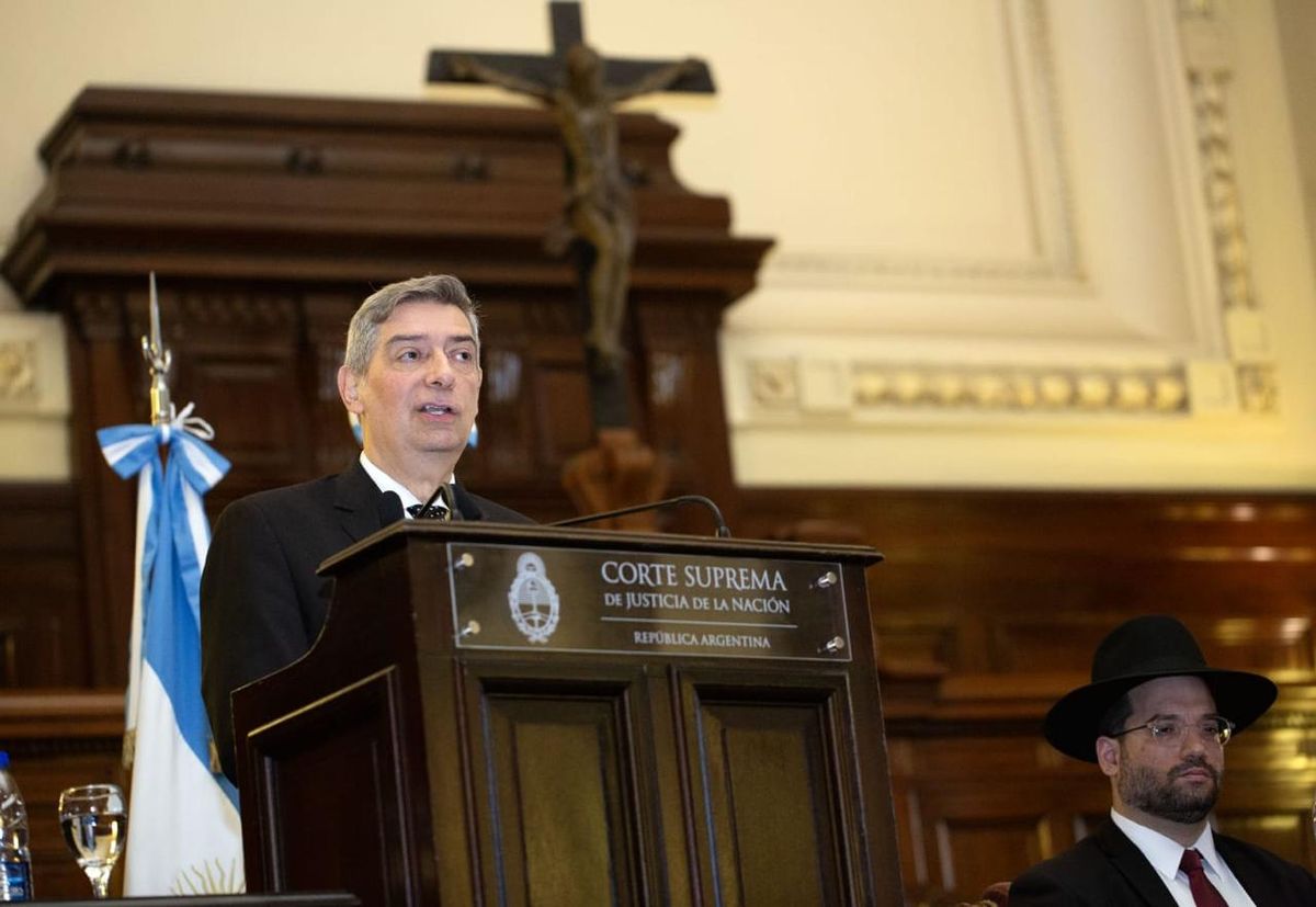 Con la firma de los jueces Horacio Rosatti