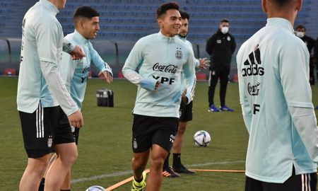 La Selección Argentina Sub-23 juega este viernes a las 7 ante Japón, en el Estadio Ajinomoto de Tokio. La Selección Argentina Sub-23 juega este viernes a las 7 ante Japón, en el Estadio Ajinomoto de Tokio.