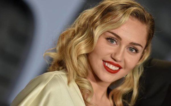 Miley Cyrus regresa a la música