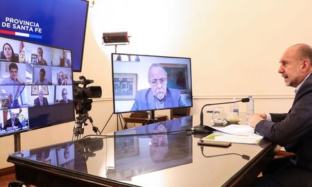 El gobernador de Santa Fe, Omar Perotti, se reunió con autoridades de la Bolsa de Comercio de Rosario con el propósito de avanzar en la gestión de distintos aspectos que hacen a la creación y construcción de la Administración Federal de Hidrovías Sociedad del Estado. El gobernador de Santa Fe, Omar Perotti, se reunió con autoridades de la Bolsa de Comercio de Rosario con el propósito de avanzar en la gestión de distintos aspectos que hacen a la creación y construcción de la Administración Federal de Hidrovías Sociedad del Estado.