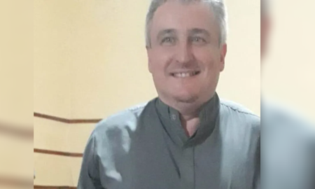 Un sacerdote de Villa Ana se enamoró y dejó los hábitos. Un sacerdote de Villa Ana se enamoró y dejó los hábitos.