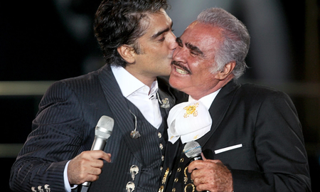 Alejandro Fernández agradeció muestras de cariño hacia Vicente Fernández, su papá, a través de una publicación de Instagram. Alejandro Fernández agradeció muestras de cariño hacia Vicente Fernández, su papá, a través de una publicación de Instagram.