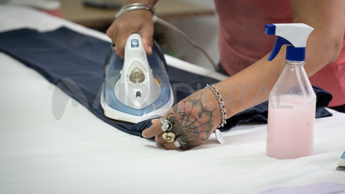 Se dedican al lavado artesanal, blanqueamiento, secado y planchado.