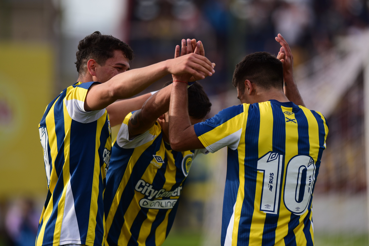 El festejo de Rosario Central en Copa Santa Fe.