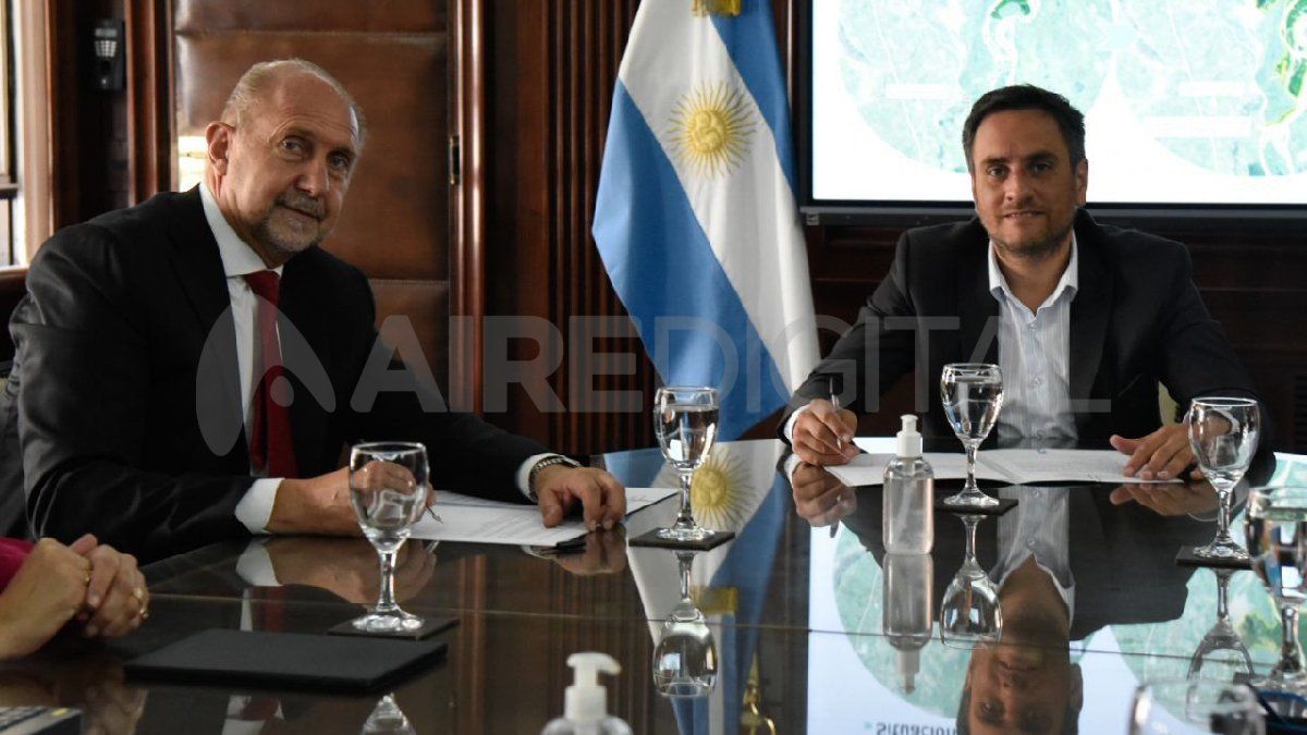 Omar Perotti y Juan Cabandié mantendrán un encuentro este jueves en la ciudad de Santa Fe.