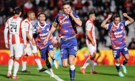 Mauricio Martínez se viste de verde: seguirá su carrera en Sarmiento de Junín. Mauricio Martínez se viste de verde: seguirá su carrera en Sarmiento de Junín.