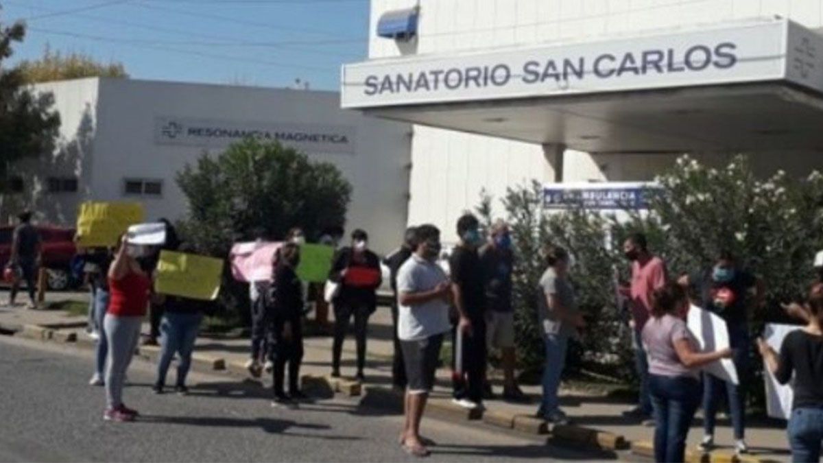 Sanatorio San Carlos cerrado tras detectarse 23 casos positivos de coronavirus. Foto El D&iacute;a de Escobar