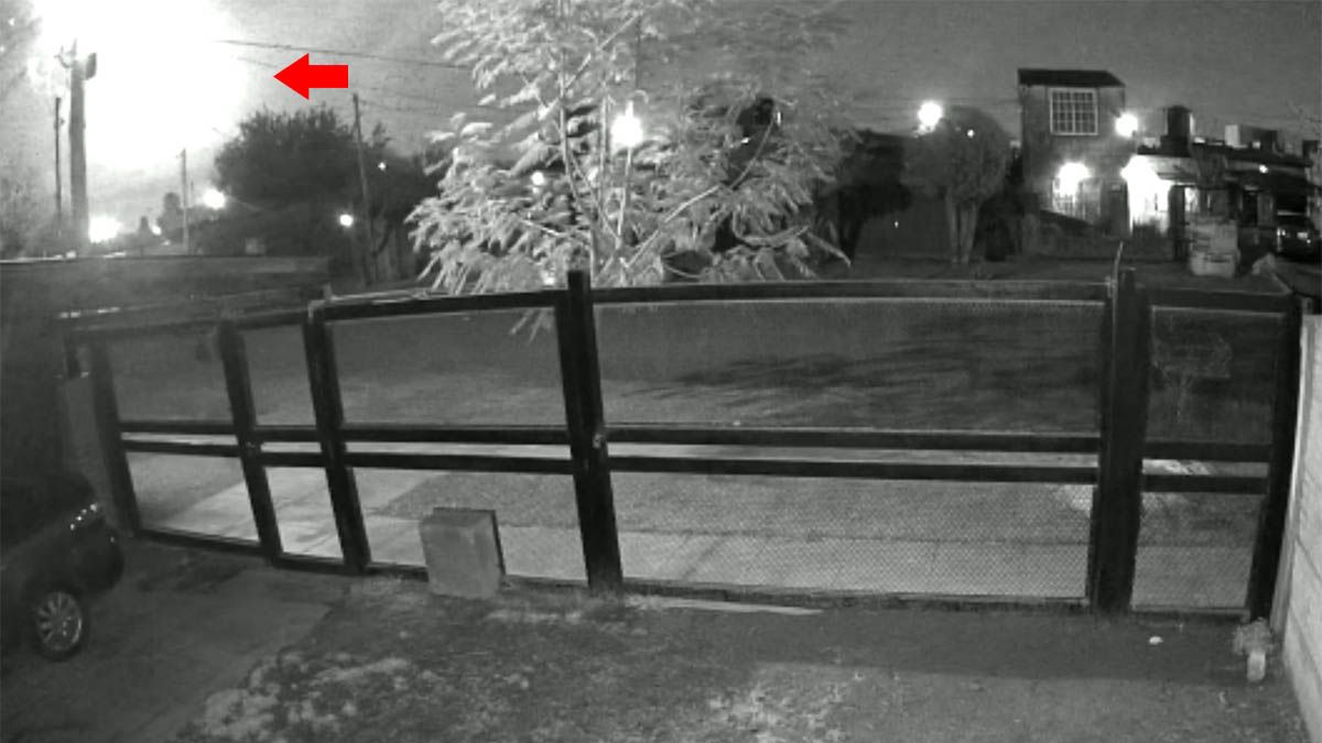 ¿Se hizo de día? Un bólido iluminó el cielo de la región este jueves a la noche.