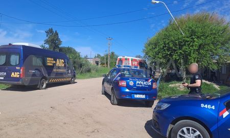 El homicidio ocurrió este domingo a la siesta en el norte de la ciudad de Santa Fe. El homicidio ocurrió este domingo a la siesta en el norte de la ciudad de Santa Fe.