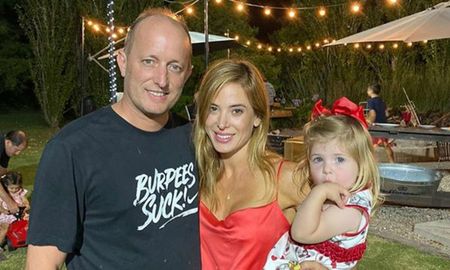Jesica Cirio estuvo todo el tiempo con Martín Insaurralde pero su hisopado dio negativo. Jesica Cirio estuvo todo el tiempo con Martín Insaurralde pero su hisopado dio negativo.