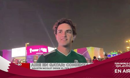 El equipo de AIRE en Qatar con fans mexicanos. El equipo de AIRE en Qatar con fans mexicanos.