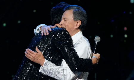 Dante Ortega cantó con su abuelo Palito en el Luna Park Dante Ortega cantó con su abuelo Palito en el Luna Park