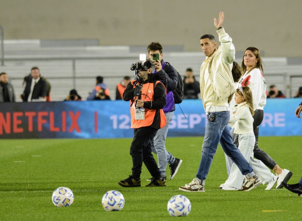 Di María se retiró de la Selección Argentina. Di María se retiró de la Selección Argentina.