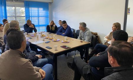 La convocatoria lanzada por las autoridades del Partido Justicialista de Santa Fe para realizar un nuevo encuentro partidario el próximo 6 de junio abrió un interrogante sobre el nivel de participación que tendrá la reunión. La convocatoria lanzada por las autoridades del Partido Justicialista de Santa Fe para realizar un nuevo encuentro partidario el próximo 6 de junio abrió un interrogante sobre el nivel de participación que tendrá la reunión.