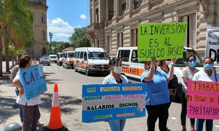 trabajadores de salud autoconvocados piden mejoras salariales y laborales trabajadores de salud autoconvocados piden mejoras salariales y laborales