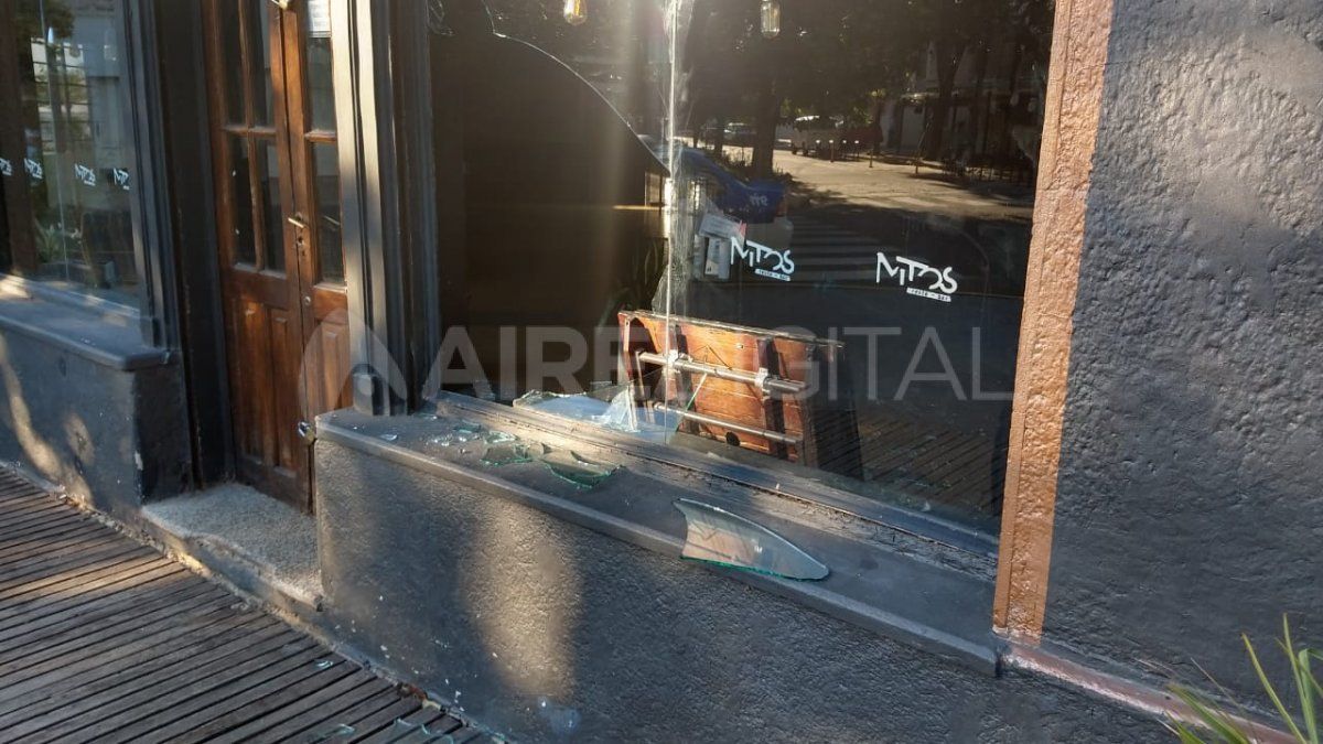 El ataque contra el inmueble se produjo cerca de las 3 de este miércoles