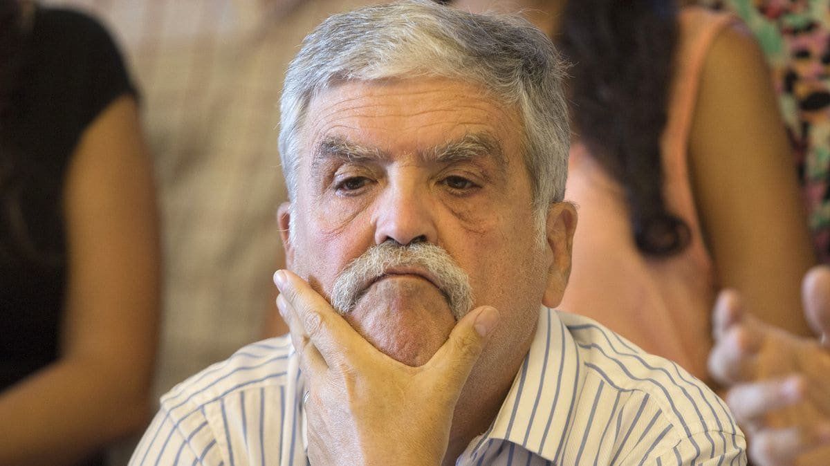 La decisión revocó el fallo del Tribunal Oral Federal Nº4, que el pasado 16 de abril había rechazado el pedido formulado por la defensa del exfuncionario, actualmente condenado a cuatro años de prisión por administración fraudulenta contra la administración pública en el segundo juicio por la tragedia de Once. La decisión revocó el fallo del Tribunal Oral Federal Nº4, que el pasado 16 de abril había rechazado el pedido formulado por la defensa del exfuncionario, actualmente condenado a cuatro años de prisión por administración fraudulenta contra la administración pública en el segundo juicio por la tragedia de Once.