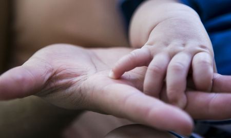 Son cinco niños nacidos en Rosario, tres en la ciudad de Santa Fe y tres en San Lorenzo. Todos tienen menos de 40 días de vida. Son cinco niños nacidos en Rosario, tres en la ciudad de Santa Fe y tres en San Lorenzo. Todos tienen menos de 40 días de vida.