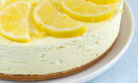 El cheesecake de limón sin azúcar es perfecto para quienes buscan un postre liviano. El cheesecake de limón sin azúcar es perfecto para quienes buscan un postre liviano.