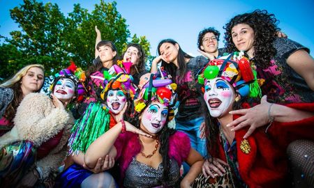 baila la chola, la murga transfeminista que hace ruido en cada escenario baila la chola, la murga transfeminista que hace ruido en cada escenario