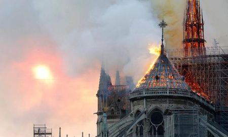 El 15 de abril del 2019 se incendió la Catedral de Notre Dame, una joya del período gótico.