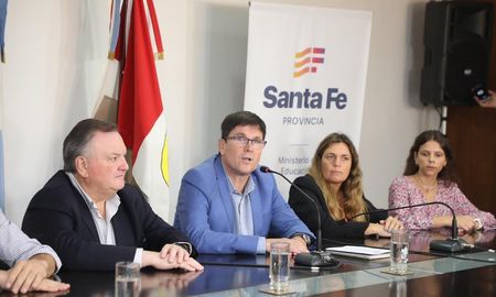 El gobierno convocará a los docentes la primera semana de enero. El gobierno convocará a los docentes la primera semana de enero.