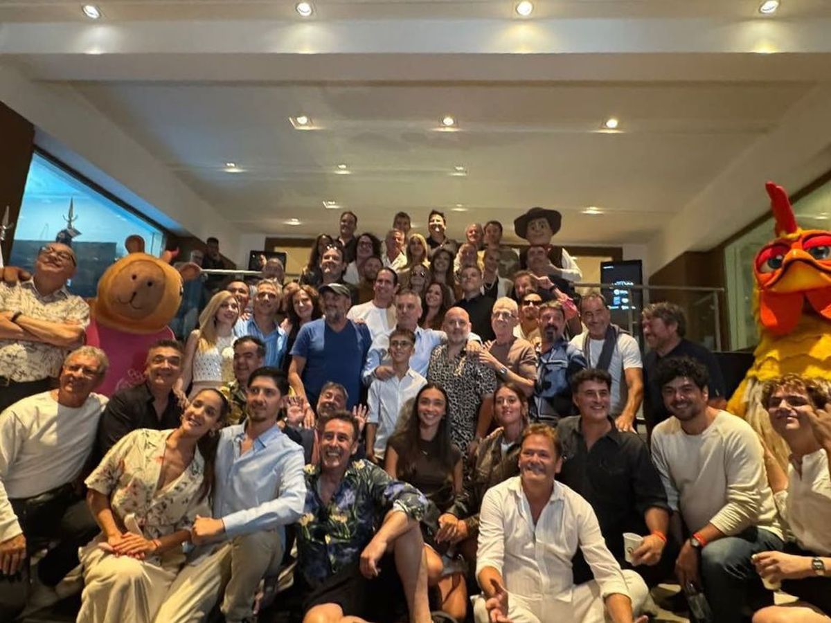 Capi, la mascota de los Juegos Suramericanos, se luci&oacute; siendo protagonista en el lanzamiento de la temporada cultural de verano de Mar del Plata.